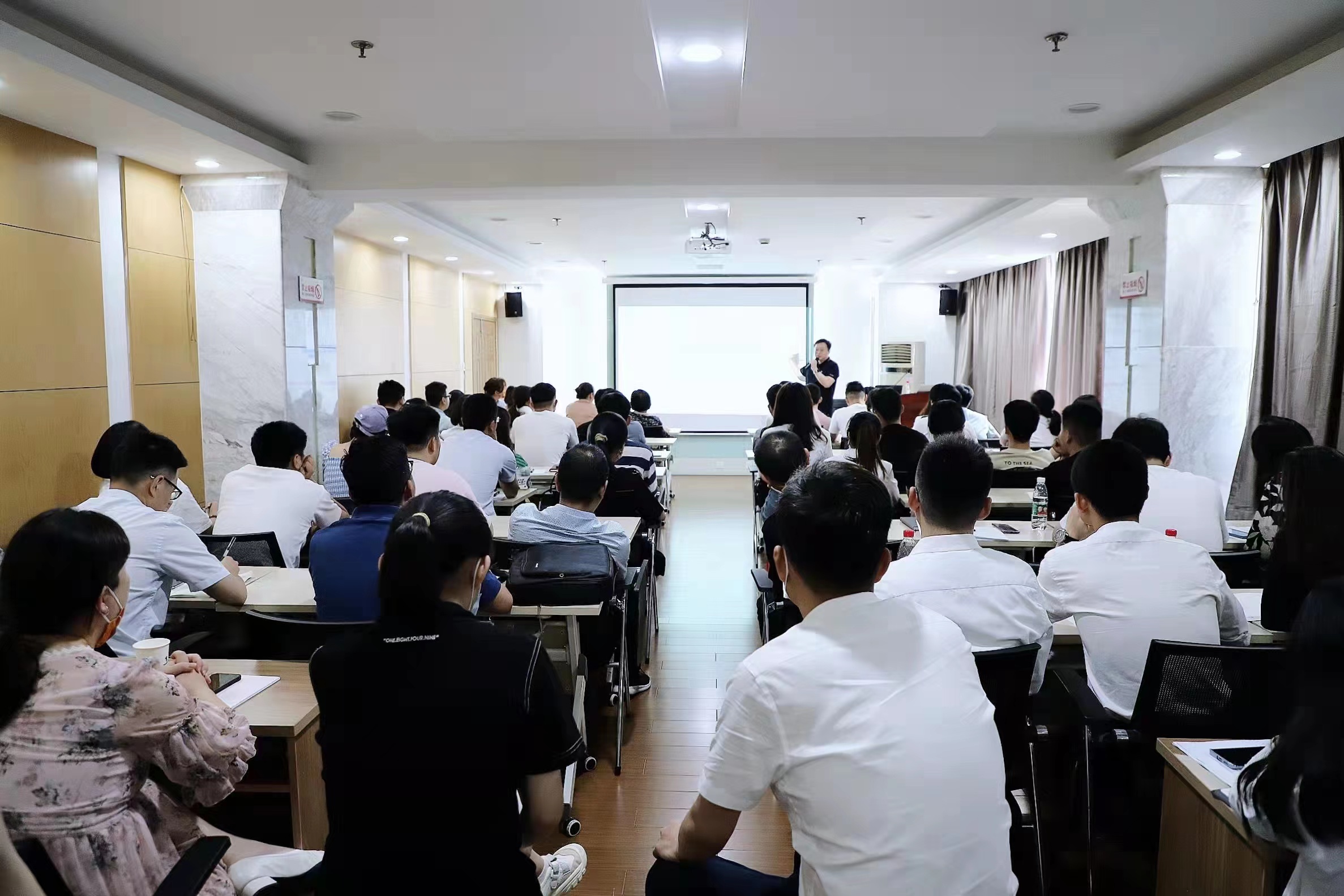 九游會老哥必備的交流社區_論壇帖吧