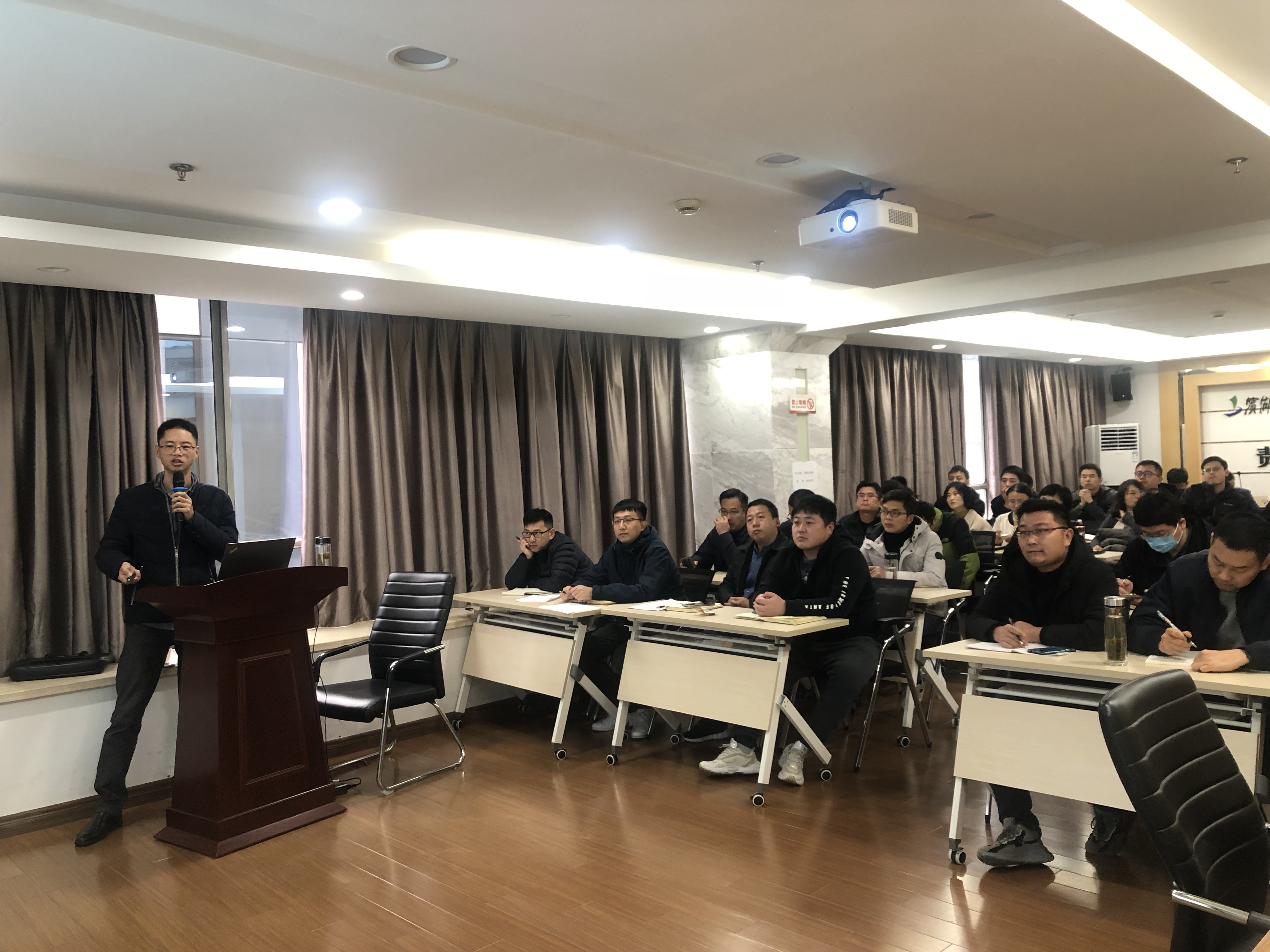 九游會老哥必備的交流社區_論壇帖吧